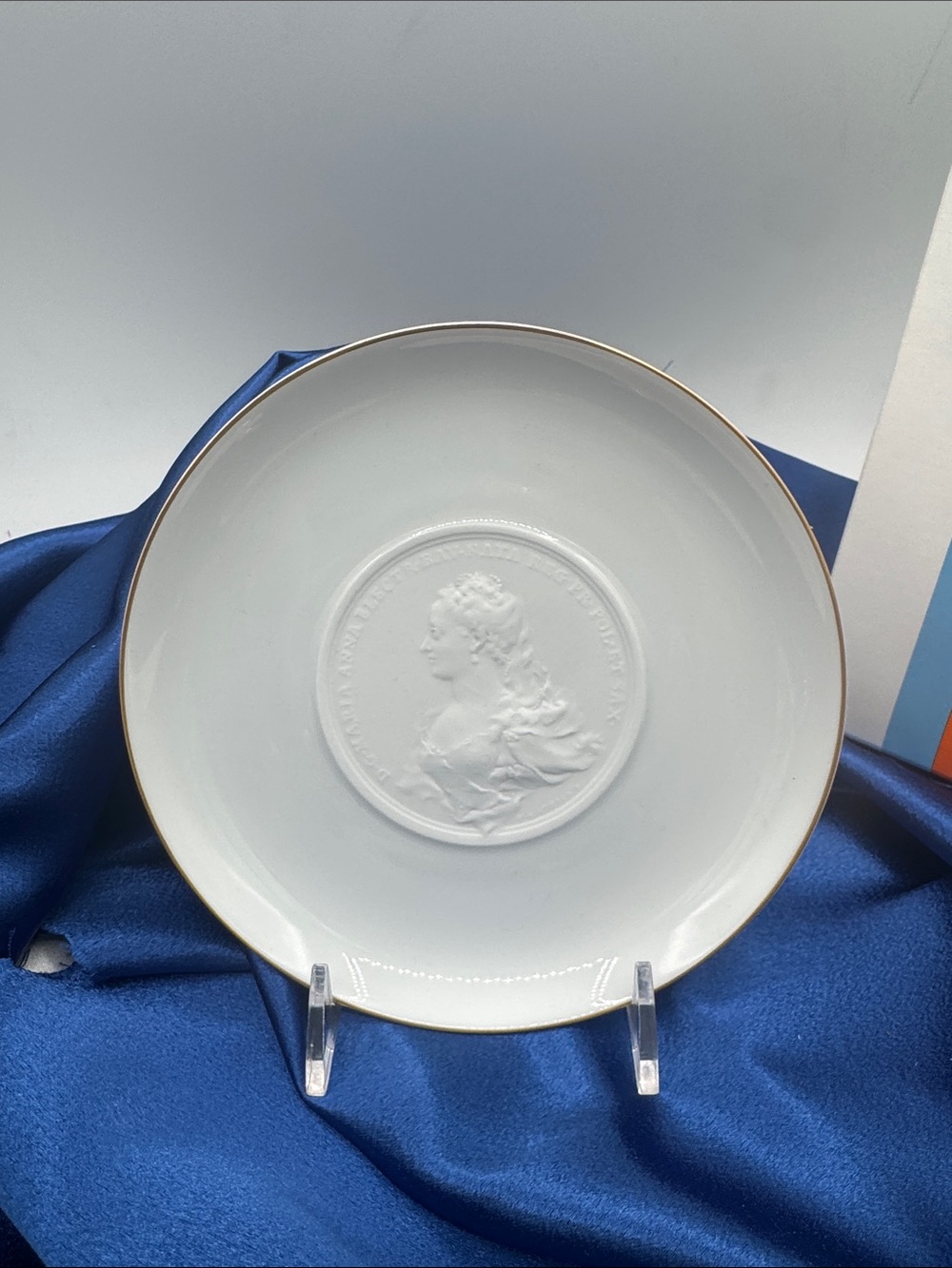 Hutschenruether Collector Plate of Electress Maria Anna Sophie NIB (#6)